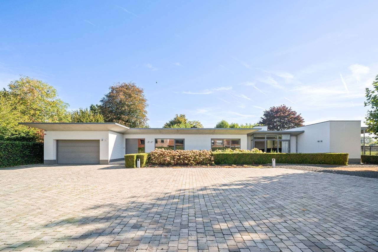 Huis te huur in Kortrijk met 4 slaapkamers