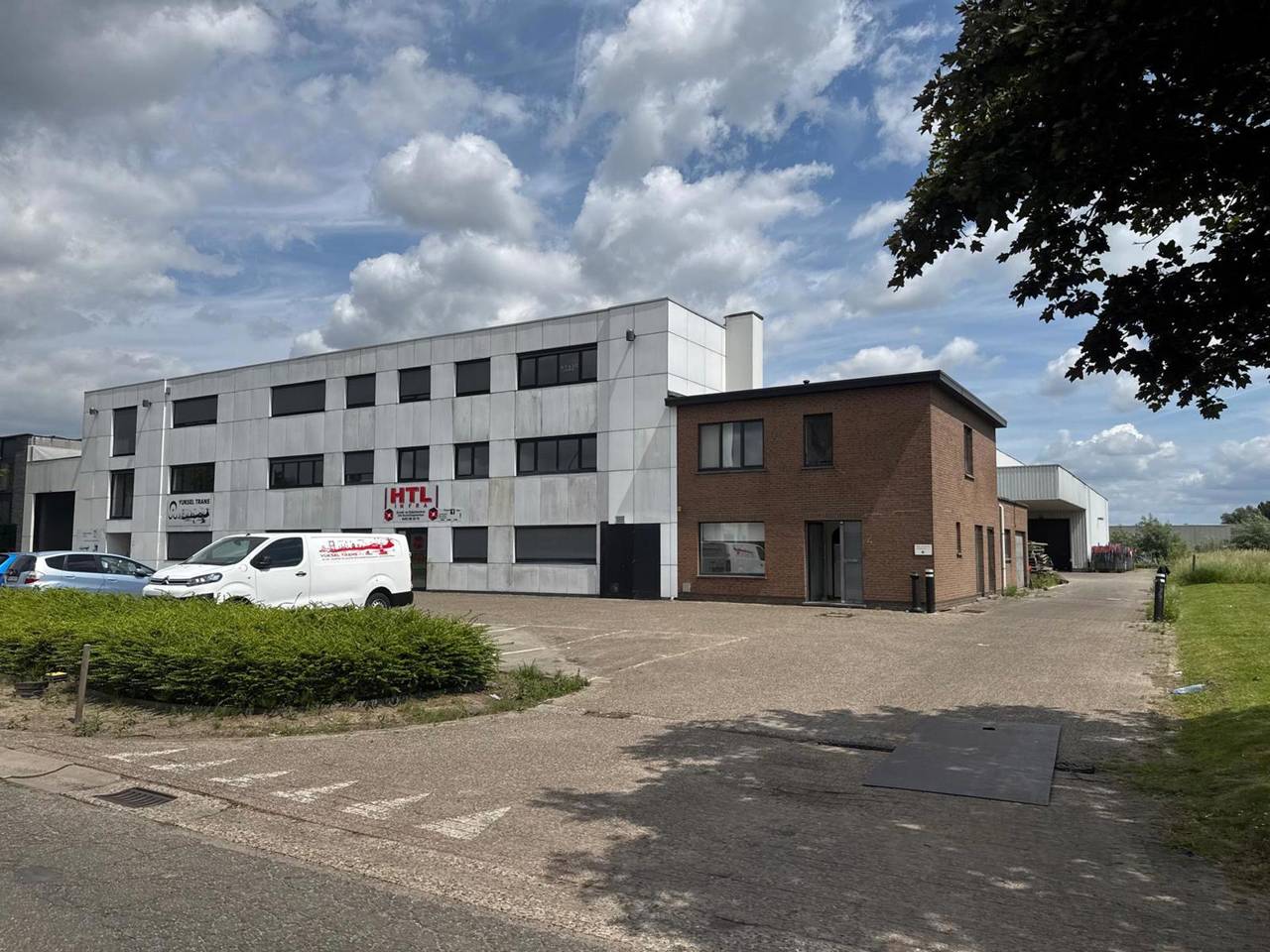 Commercieel te koop in Sint-Niklaas