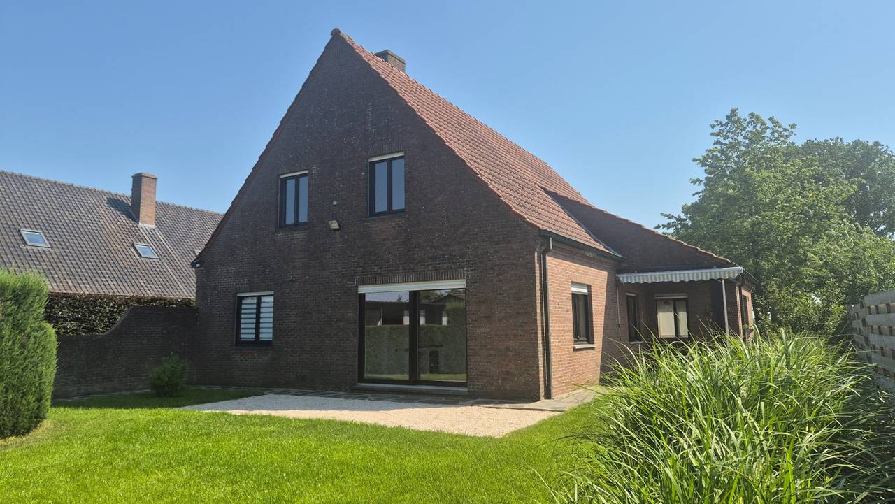 Huis te huur in Lievegem met 4 slaapkamers