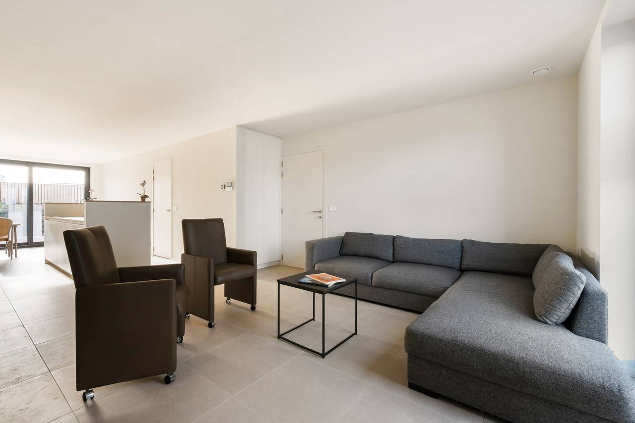 Appartement te huur in Oosteeklo met 1 slaapkamer